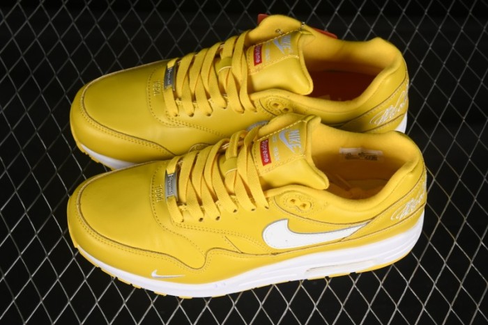 Nike Air Max 1 Retro Running Shoes with Half-Sole Air Cushion - HF8813-700