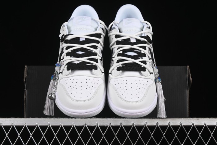 Nike Dunk Low CNY Year of the Dragon Limited Edition SB Lace-Up Casual Sneakers with Silver-White Design - DV0831-101