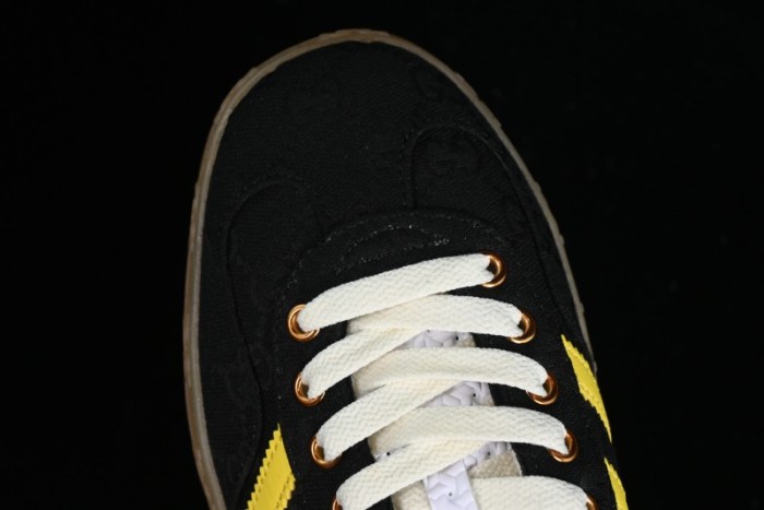 Adidas Originals x Gucci Gazelle Classic Casual Sneakers - W31084 1