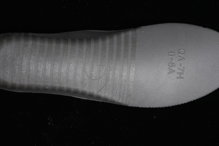 Nike Air Force 1 '07 Low Bugs Bunny Casual Sneakers - XC2351-660 1