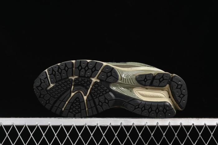 New Balance 1906 Series Retro Dad Style Casual Running Shoes - M1906RWF