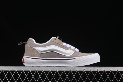 Vans Knu Skool Low-Top Retro Chunky Sneakers - VN000D6ZH2B