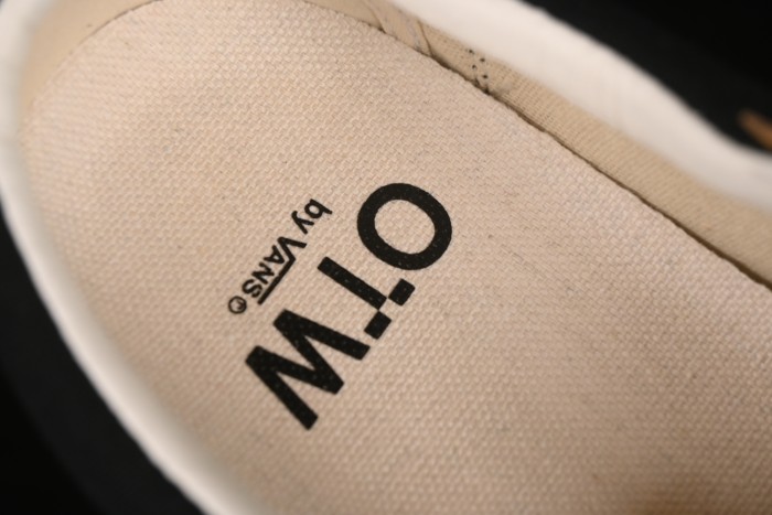 Vans Old Skool 36 Vibram Low-Top Retro Skate Shoes - VN000D2GBA2