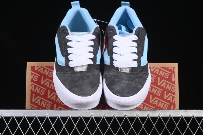 Vans Knu Skool Low-Top Retro Chunky Sneakers - VN000D6CJDG