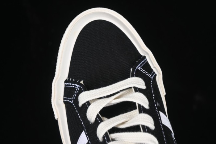 Converse x Play Comme Des Garcons One Star Academy Pro Low Top Casual Sneakers - A09870C
