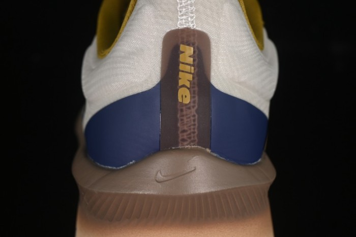 Nike Zoom Fly 6 Ultra-Lightweight Running Shoes with React Foam and Carbon Fiber Plate - HV4366-072