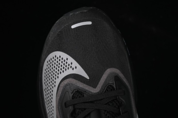 Nike Zoom Fly 6 Lightweight Responsive Running Shoes with Carbon Fiber Plate - FN8454-001