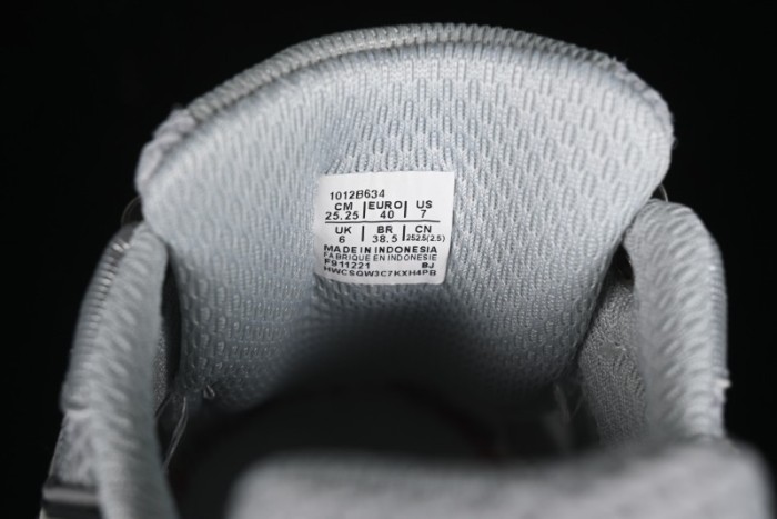 Asics Gel-Kahana 8 FL Retro Casual Running Shoes - 1012B634-020