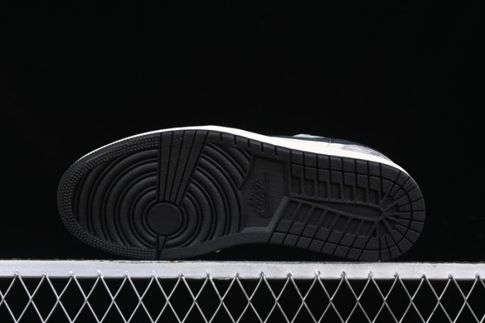 Nike Air Jordan 1 Low AJ1 The North Face Collaboration - Grey Black Toe Retro Basketball Shoes - XX3318-512