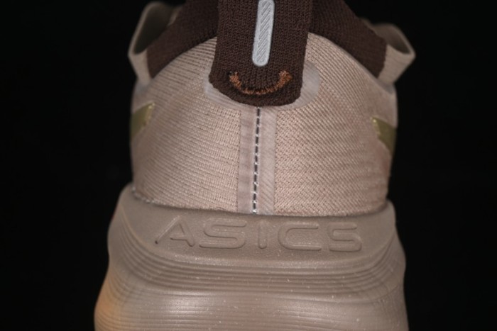 Asics Gel-Nimbus 27 Retro Breathable Casual Shoes with Cushioning for Men - 1012B816-020