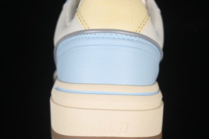 New York Yankees Chunky Liner Mid Denim Monogram Platform Sandals - 3ASXCA12N50IVS