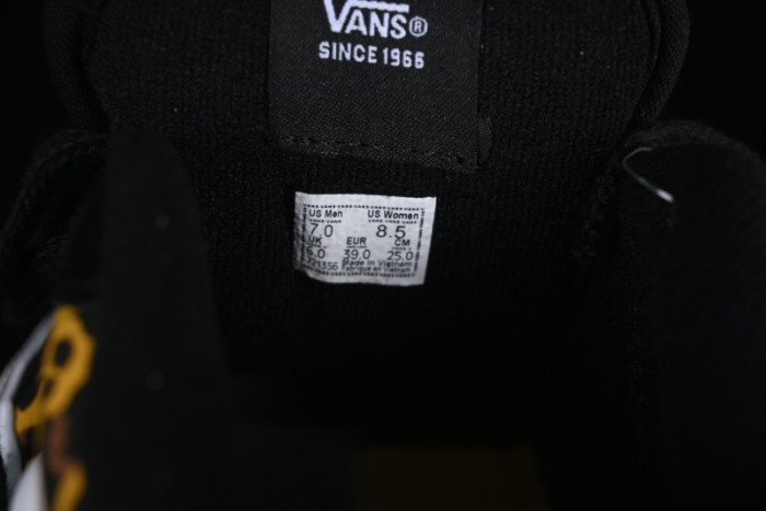 Vans Knu Skool Low Top Casual Sneakers in Leopard Print - VN000CR5CJK