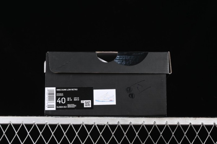 Nike SB Dunk Low Supreme Collaboration - Cream White with Sky Blue Swoosh Anniversary Customized Low-Top Casual Skate Shoes - DJ2024-012