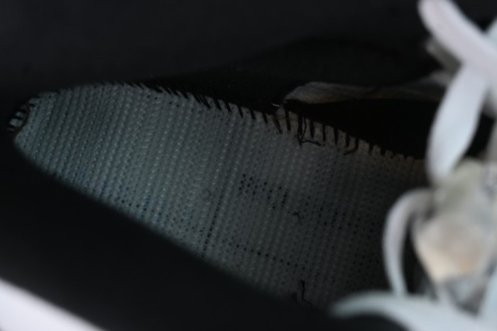 Nike Air Jordan 5 Retro Basketball Shoes in White/Silver/Black - DD0587-110