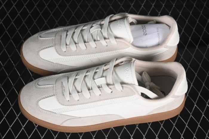 Ecco Men's Casual Series Fashion Sneakers with Shock-Absorbing Sole and Breathable Upper - 63082901002