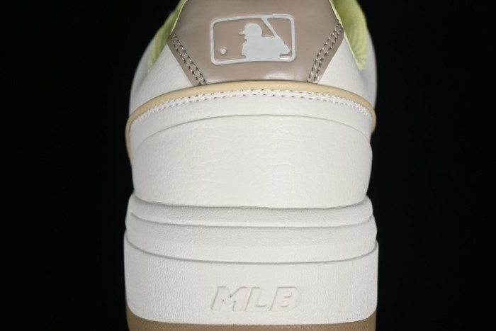 MLB Chunky Liner Basic New York Yankees Thick Sole Platform Sneakers with 6cm Height Increase - 3ASXCA12N50BGS