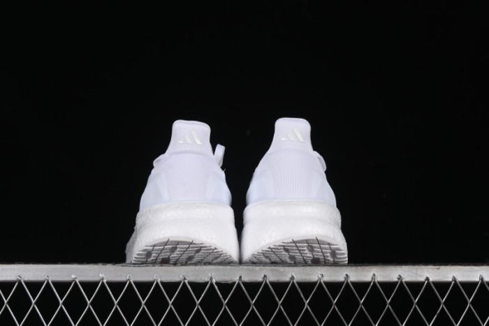 Adidas Ultraboost 5X Casual Running Shoes with Boost Cushioning - JH7245