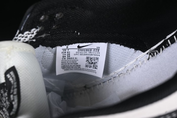 Nike SB Dunk Low The North Face Graffiti Black Swoosh Anniversary Custom Low-Top Casual Skate Shoes - DM6868-028