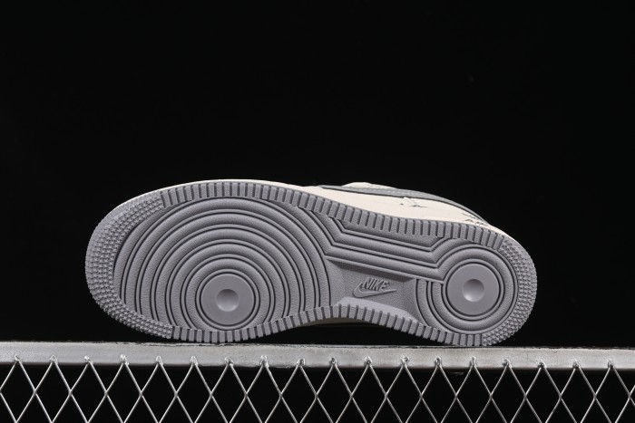 Nike Air Force 1'07 Low Stussy Collaboration Beige Mini Swoosh Casual Sneakers - HH7518-060