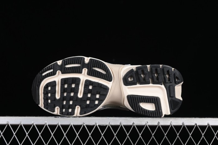 Nike Runtekk Run Retro Low-Top Running Shoes with Cushlon Midsole and Anti-Slip Design - HF4305-072