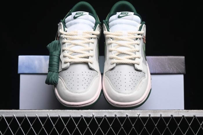 Nike Dunk Low Retro  Varsity Green  Panda Mischief Skyline Chase Casual Sneakers - DD1391-101