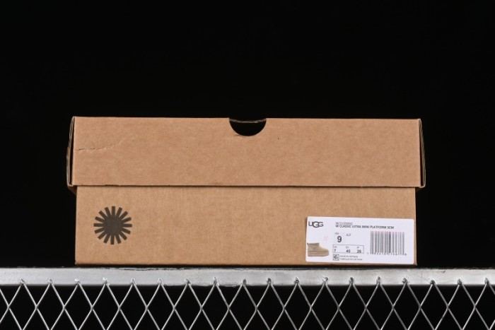 UGG Classic Ultra Mini Platform 3CM Wool Short Boots with TREADLITE Technology - 1135092