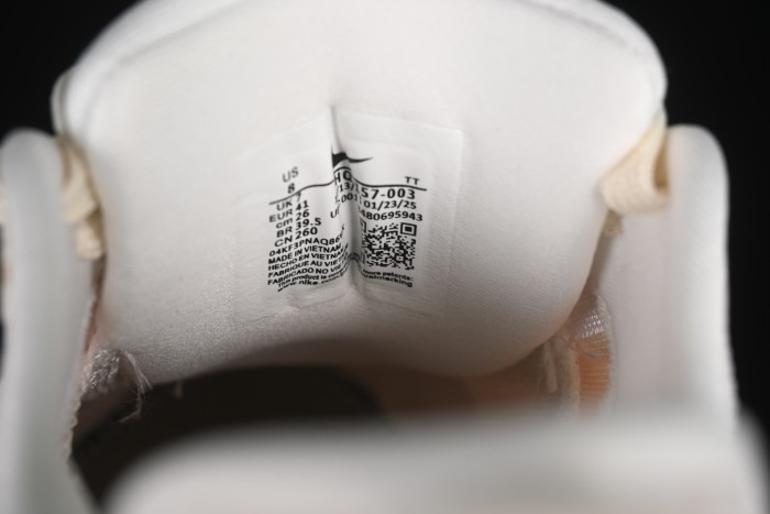 Nike Air Zoom Vomero 18 Lunar Running Shoes with Enhanced Cushioning - HQ2157-003