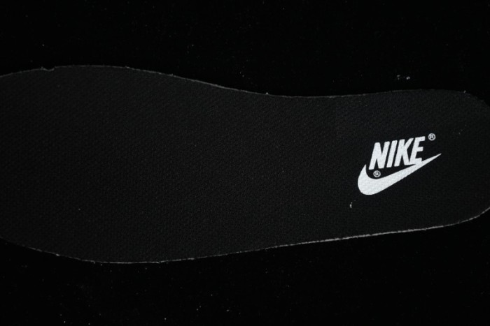 Nike Supreme x SB Dunk Low Casual Skate Shoes in Black and Beige - RM2308-237 1