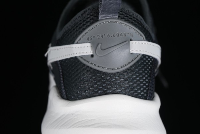 Nike TC 7900 Retro Chunky Dad Shoes with Reflective Swoosh and Cushioned Sole - DD9682-001