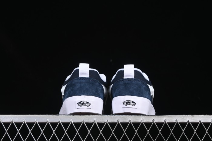 Vans Knu Skool Low-Top Retro Chunky Sneakers - VN000D6CJBL