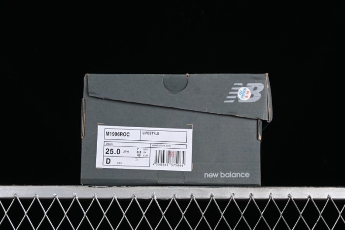 New Balance 1906 Series Retro Dad Style Casual Running Shoes - M1906ROC 1
