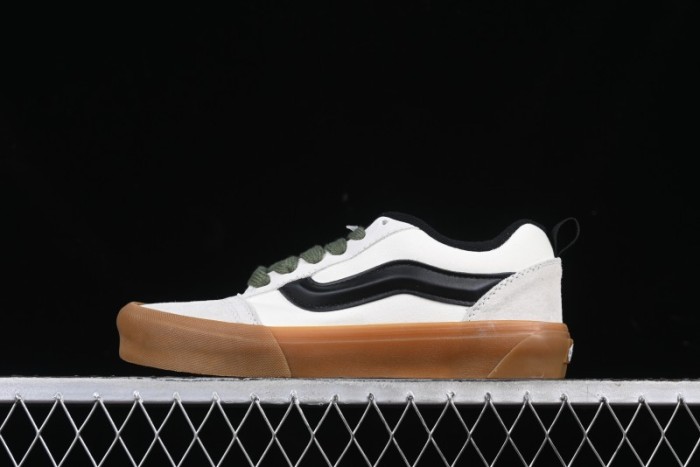 Vans Knu Skool Low-Top Retro Casual Vulcanized Sneakers - VN000CP50VM