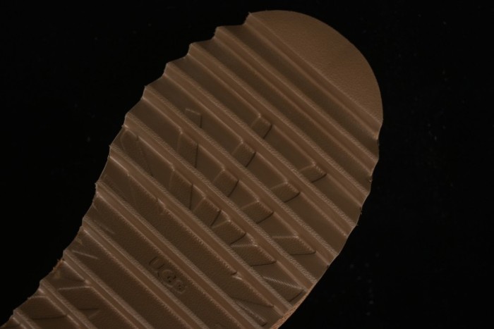 UGG Mini Bailey Button II Chelsea Boots with Chunky Platform - 1158051