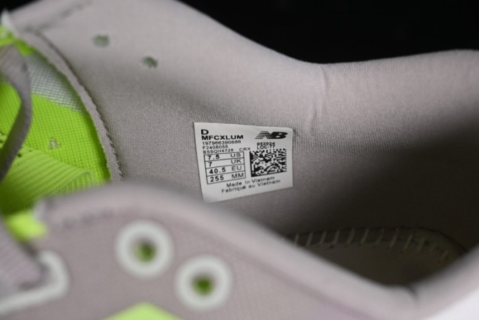 New Balance FuelCell Rebel V4 Low-Top Anti-Slip Wear-Resistant Versatile Casual Running Shoes - MFCXLUM