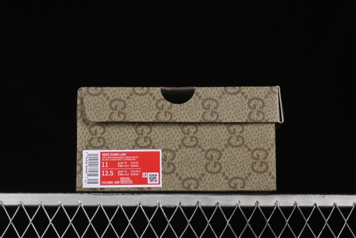 Nike SB Dunk Low Gucci Collaboration - Subtle Pattern Beige Green Swoosh Anniversary Custom Low-Top Casual Sneakers - KK1888-006