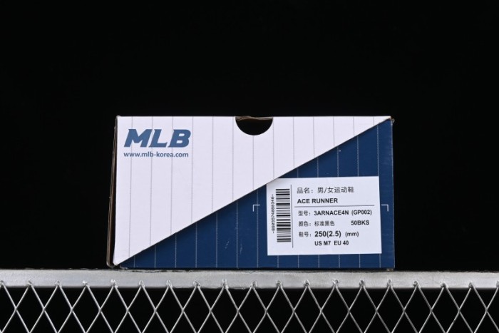 New York Yankees MLB ACE Runner Lightweight Casual Sneakers - 3ARNACE4N50BKS