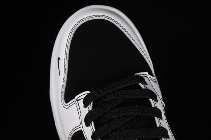 Nike SB Dunk Low Supreme Collaboration - Reverse Black White Swoosh Anniversary Custom Low-Top Casual Sneakers - FC1688-144 1