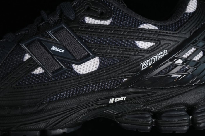 New Balance 1906 Series Retro Dad Style Casual Running Shoes with T-Beam Outsole and Exposed Cushioning - M1906RPB