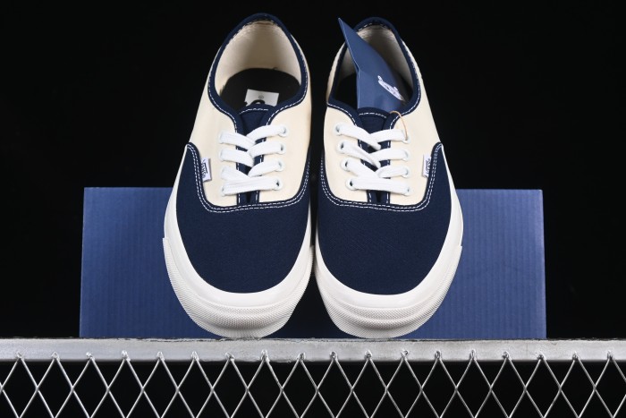 Vans Authentic Reissue 44 Low-Top Casual Skate Shoes - VN000CQACIE