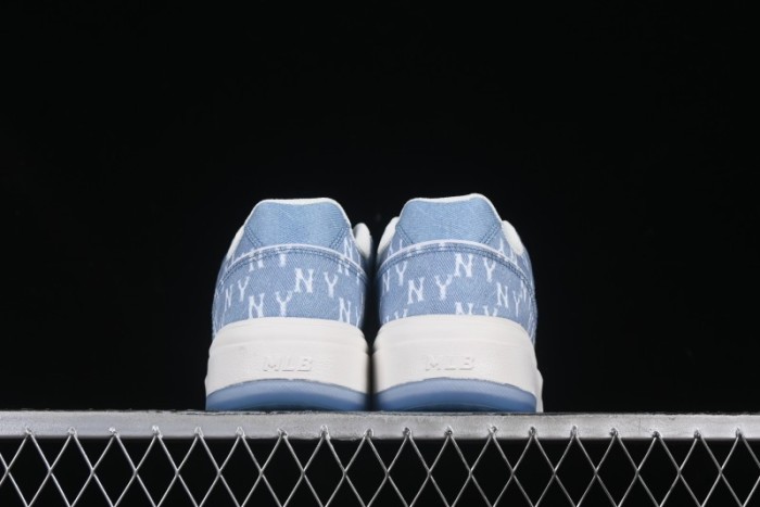 New York Yankees Chunky Liner Mid Denim Monogram Sandals with Thick Sole - 3ASXS015N50BLS