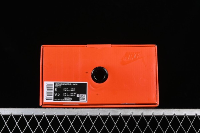 Nike Sacai VaporWaffle 3.0 Retro Running Shoes with Five-Layer Sole - DD1875-003