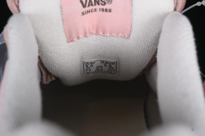 Vans Knu Skool Low-Top Retro Chunky Sneakers - VN000D75F94