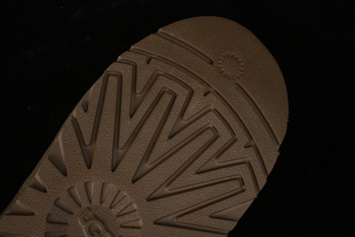 UGG Classic Ultra Mini Platform 3CM Wool Short Boots with TREADLITE Technology - 1135092