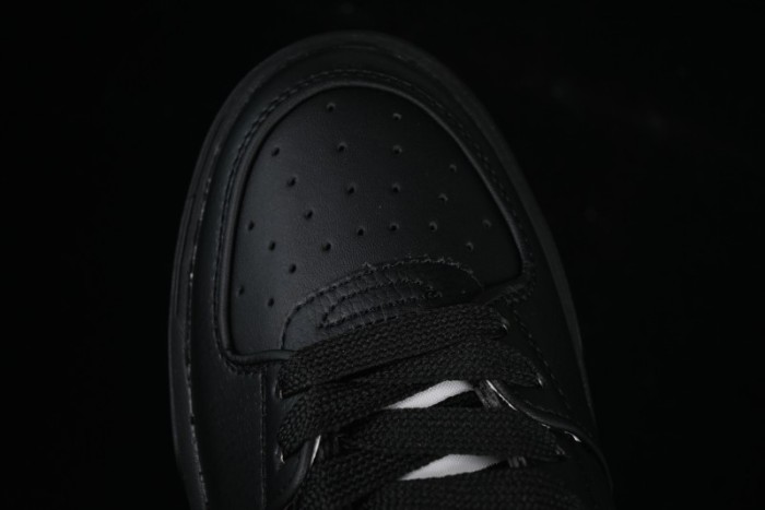 NY Yankees Black & Yellow Sneakers - Bold Logo Streetwear Shoes