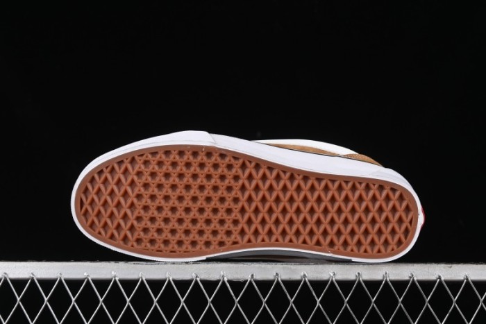 Vans Classics Knu Skool Retro Sneakers with Enlarged Toe and Thickened Trim - VN000CS0BR0