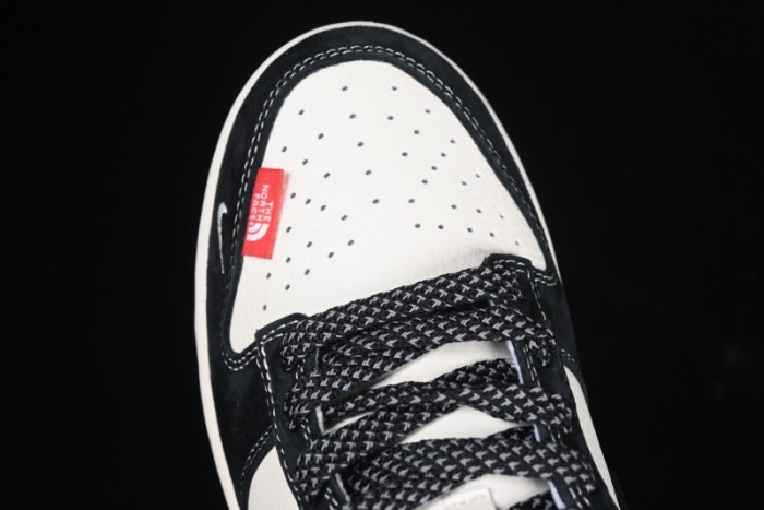 Nike SB Dunk Low The North Face Year of the Snake Black White Black Swoosh Anniversary Custom Low-Top Casual Sneakers - FC1688-210