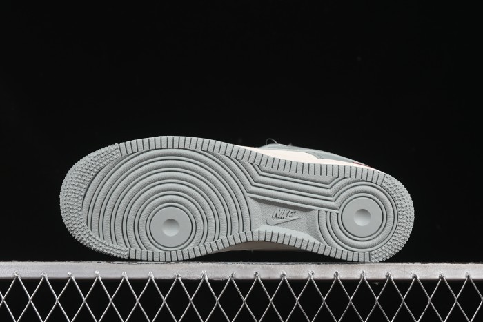 Nike Air Force 1 '07 Low Supreme Collaboration Shoes in Grey - ZH2598-319