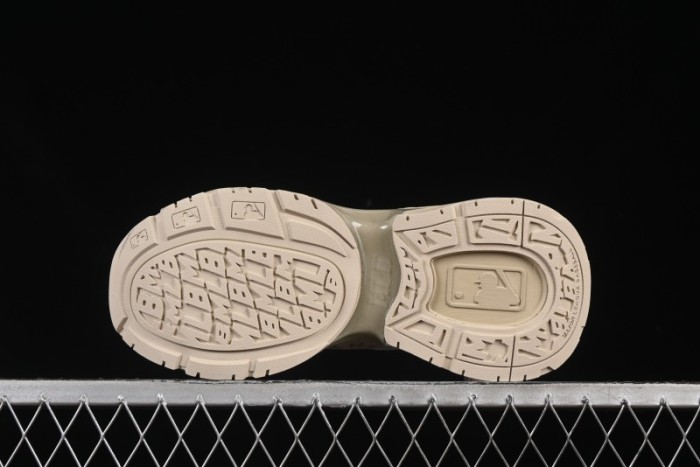 New York Yankees MLB Chunky Curve Runner Monogram Thick Sole Casual Running Shoes - 3ARNSPL5N50SAS