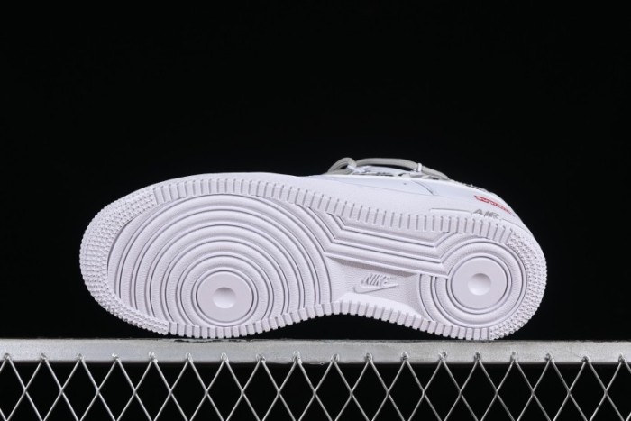 Nike Supreme x Air Force 1'07 Low  Box Logo  Camouflage Print Casual Sneakers - UP1658-595 1