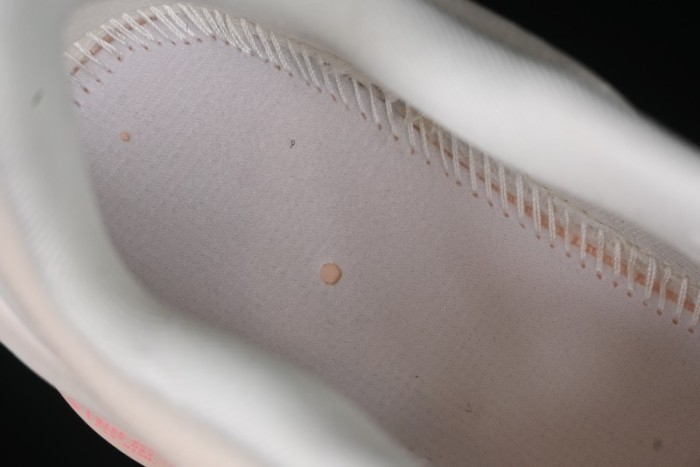 Nike Zoom Fly 6 Lightweight Responsive Running Shoes with Carbon Fiber Plate - FN8454-102